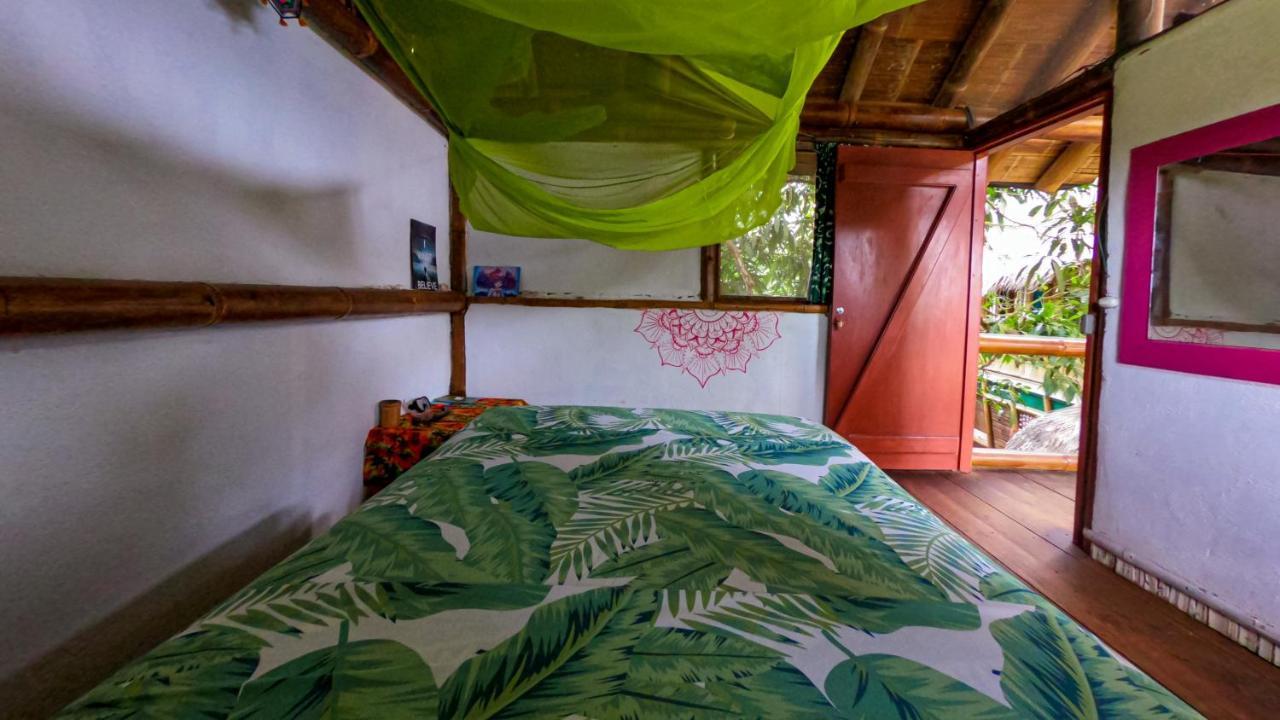 Raices Mompiche Hotel Exterior photo